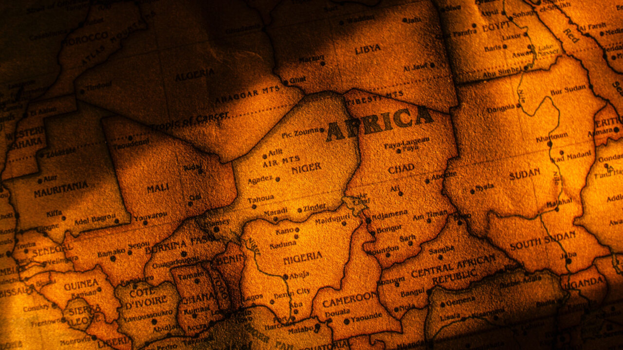 Continente Africano - progetto sud polo magnetico